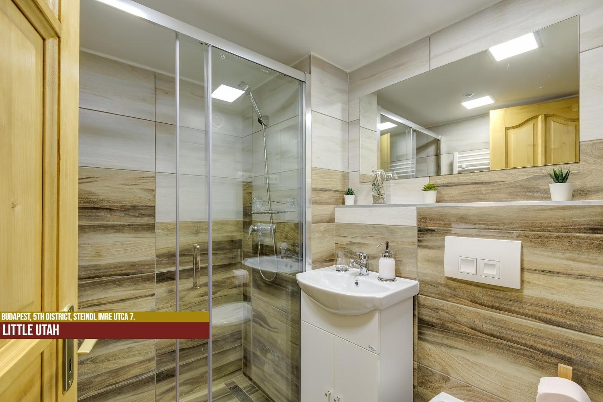 Little Americas Parliament Apartments ブダペスト エクステリア 写真